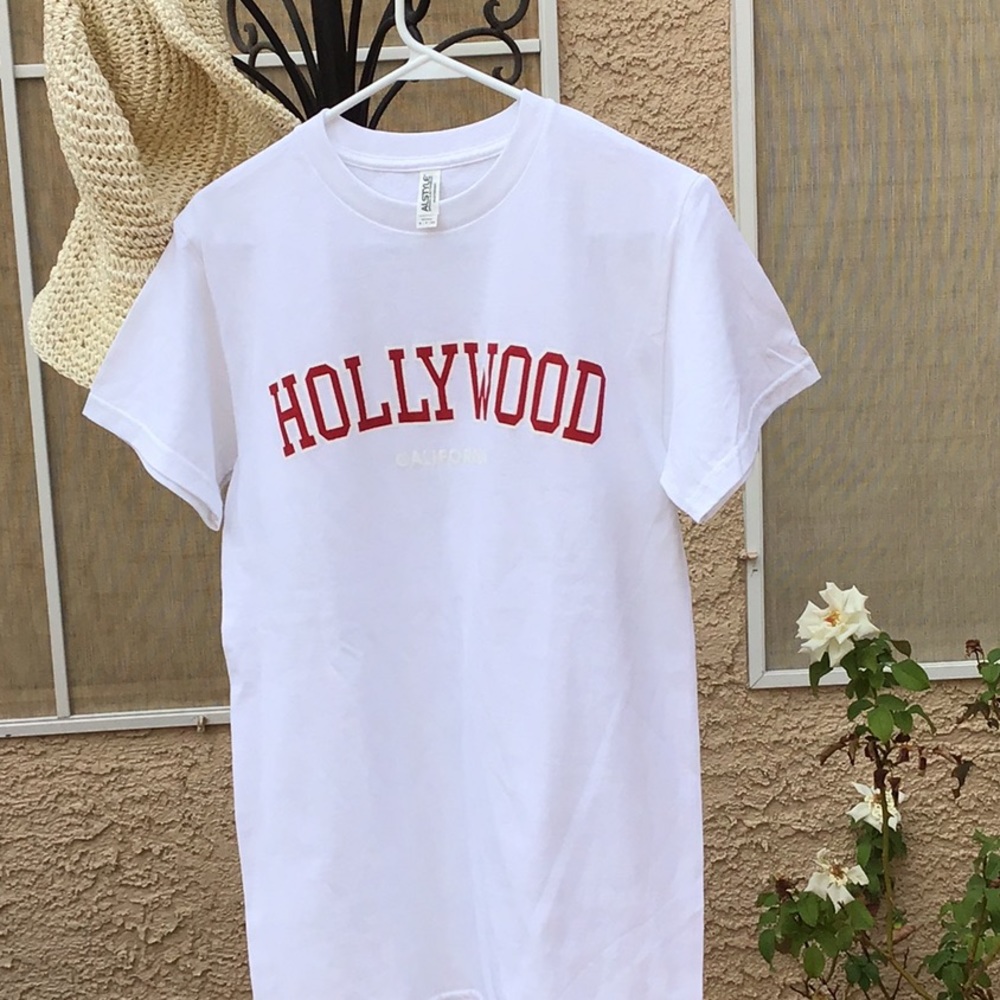 NWOT Hollywood California T-shirt